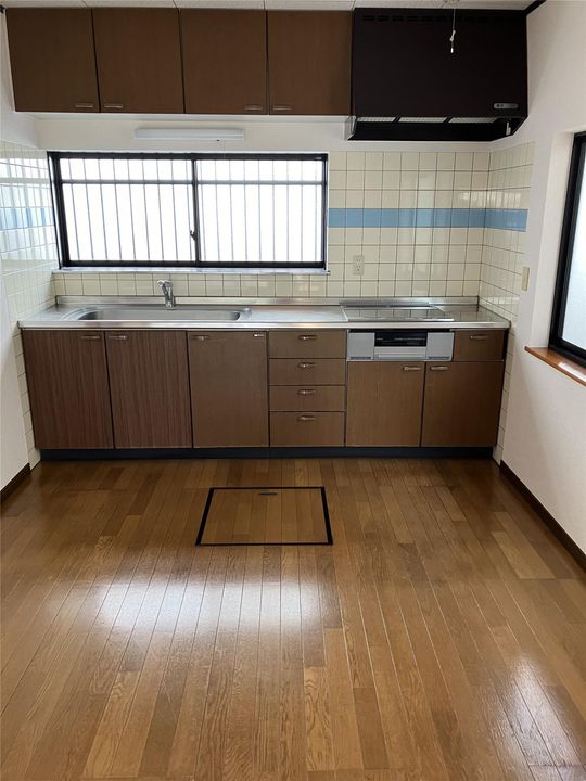 愛媛県今治市中日吉町1(一戸建)の賃貸物件のキッチン