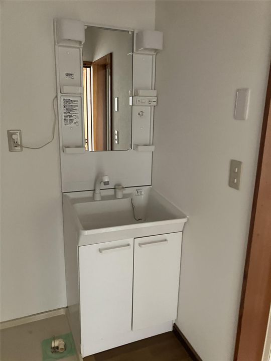 愛媛県今治市中日吉町1(一戸建)の賃貸物件の内装