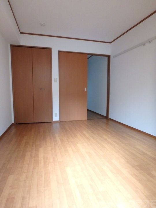 大阪府大阪市平野区加美正覚寺1(マンション)の賃貸物件の居間