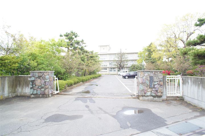 カーサ フェリースの周辺