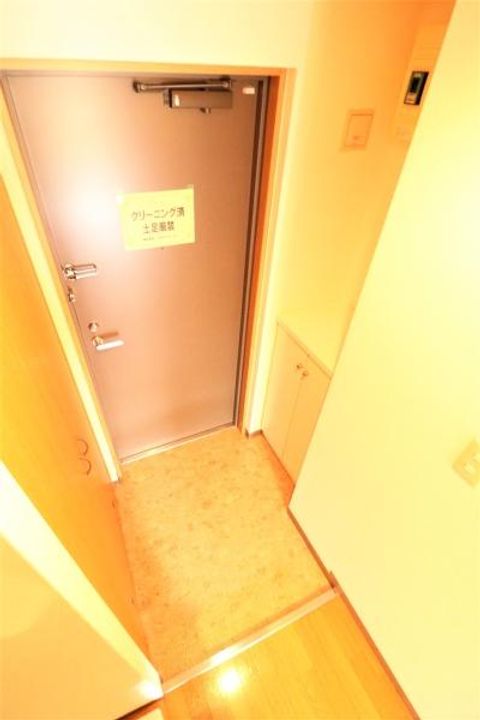 プリムヴェール狭山ヶ丘の玄関