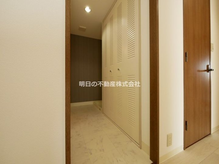 大阪府大阪市住之江区新北島7(マンション)の賃貸物件の玄関