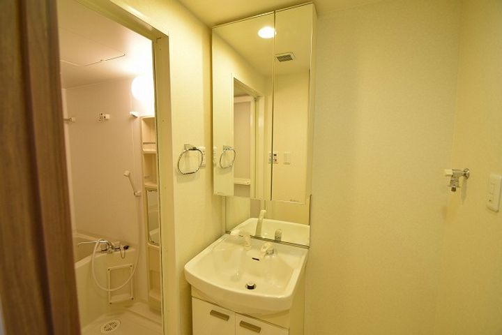 ジュネーゼグラン福島EBIEの内装