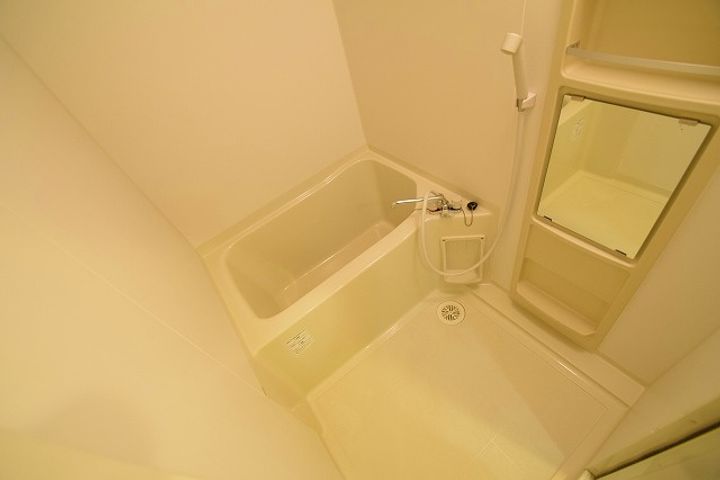 ジュネーゼグラン福島EBIEの風呂