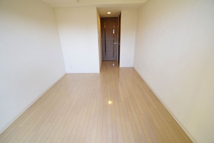 ジュネーゼグラン福島EBIEの居間