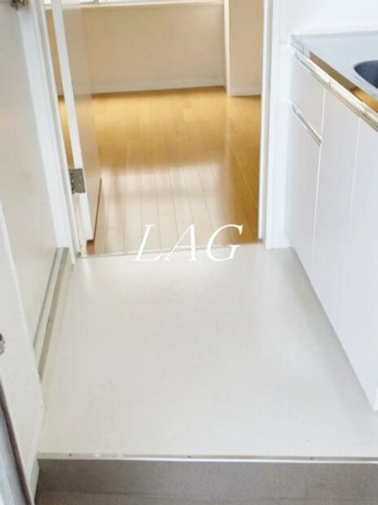 東京都品川区小山5(マンション)の賃貸物件の玄関