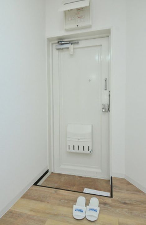 東京都世田谷区上馬2(マンション)の賃貸物件の玄関