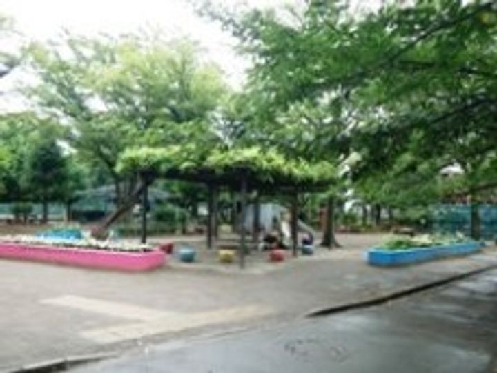 イプセ代々木上原Hillsの周辺