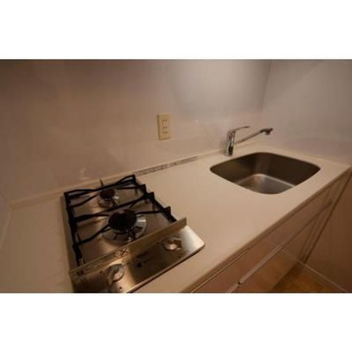 東京都港区南青山6(マンション)の賃貸物件のキッチン