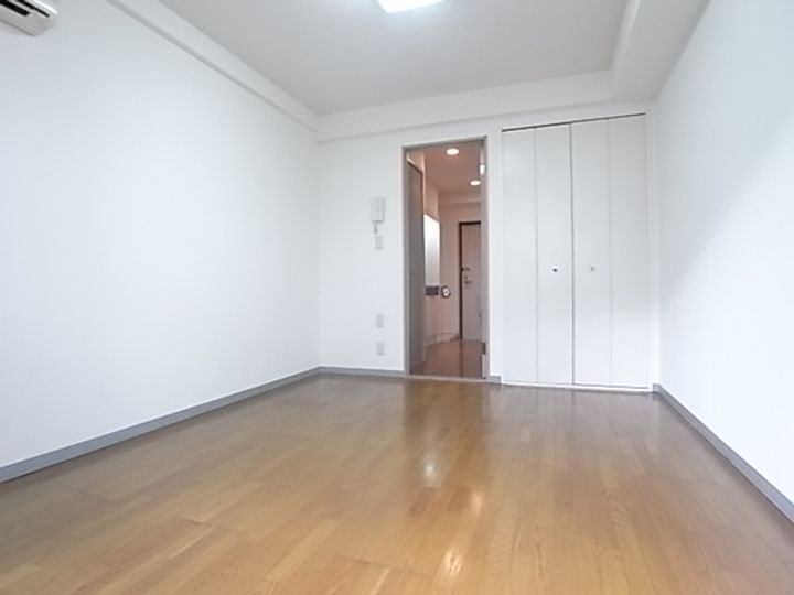 五丁目壱番館の居間