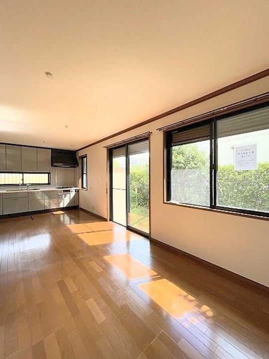 神奈川県横浜市都筑区荏田東2(一戸建)の賃貸物件の居間