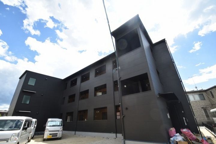 KLALISS西原の外観