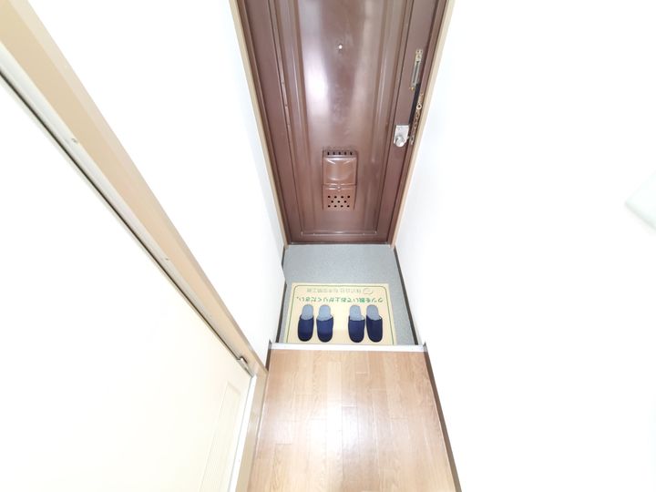 山田コーポの玄関