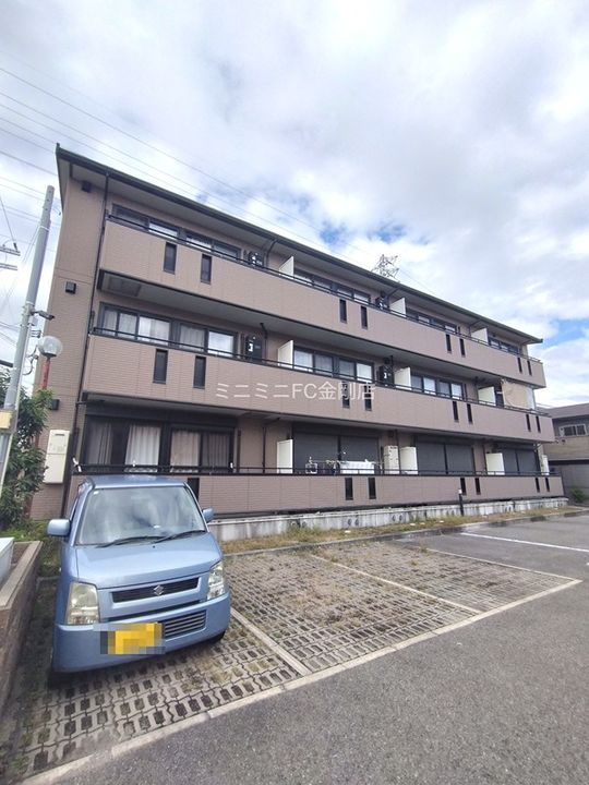 ベァーフルート深井 A棟の外観