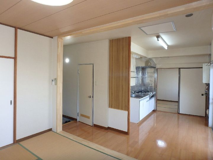 S0816R 中村ハイツの居間