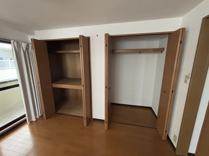 津賀マンションの内装
