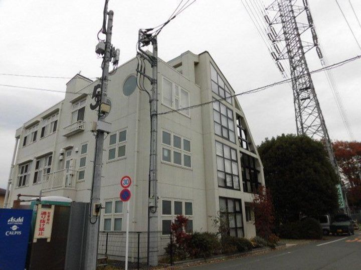 クレセントの周辺