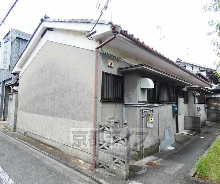 京都府京都市伏見区深草大亀谷内膳町(一戸建)の賃貸物件の外観