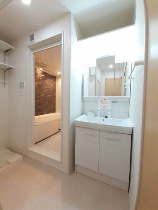 アクティ・スクエア Iの内装