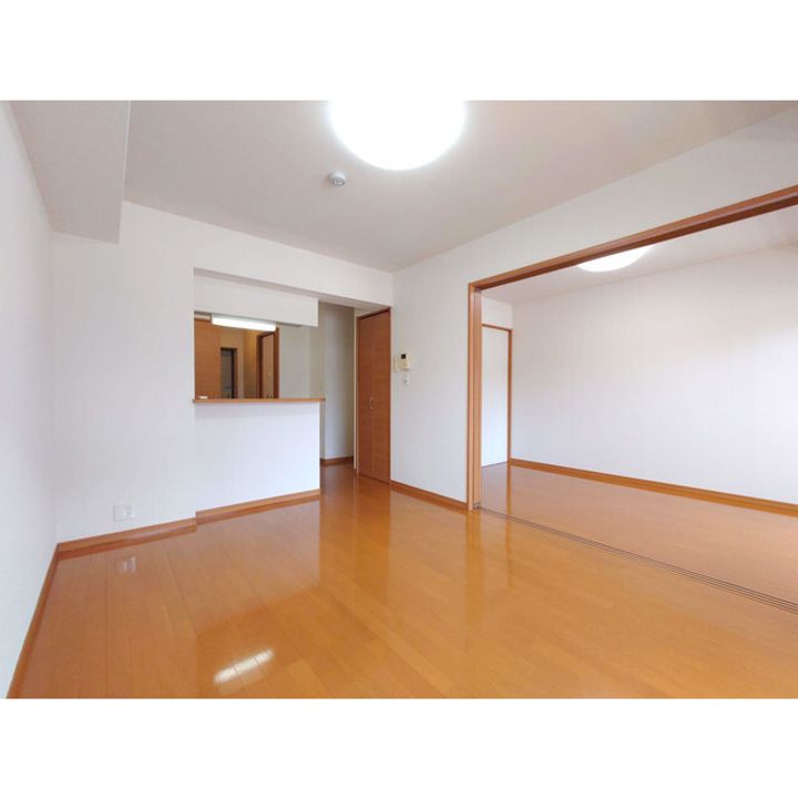 エクセレント 壱番館の居間