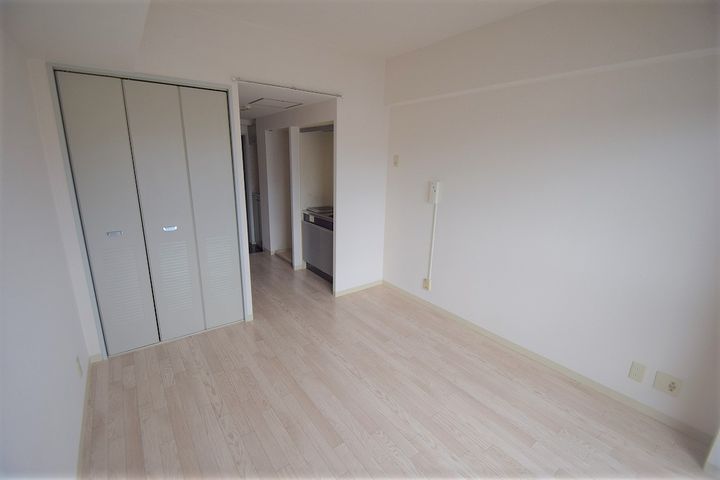 メゾン ド セレニテの居間