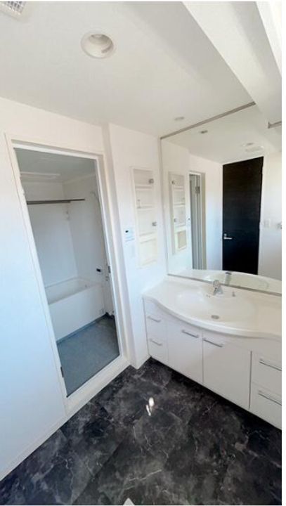 レガーロ新橋の内装