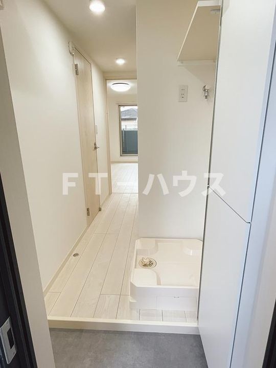 ファーナ津田沼の玄関