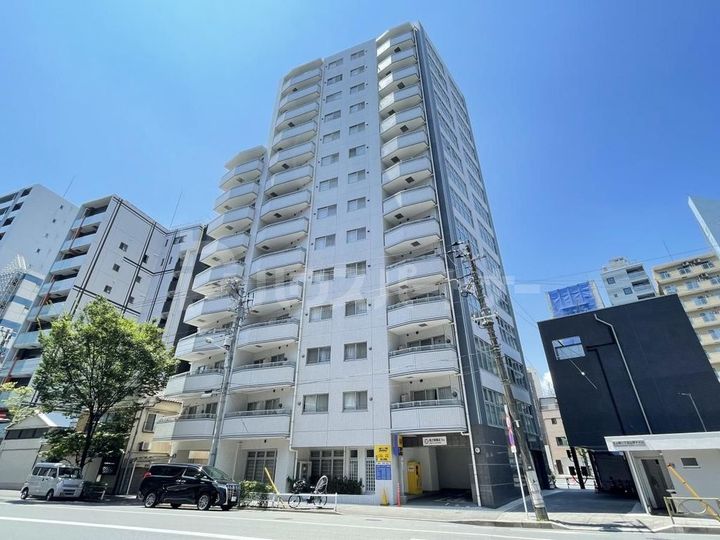 カスタリア三ノ輪の外観