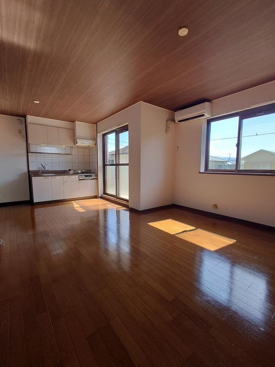 イーフラッツネオの居間