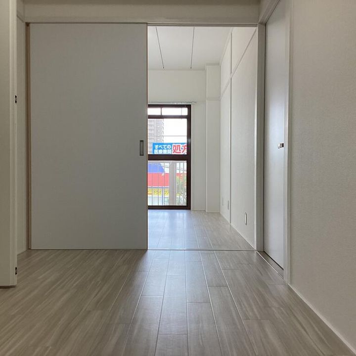 メゾングレープの居間
