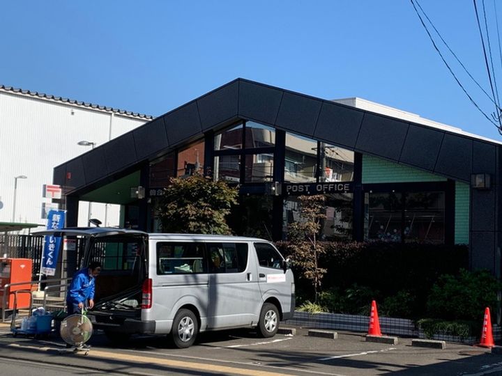 アゼリアンの周辺