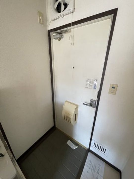 ビューラー大久保Cの玄関