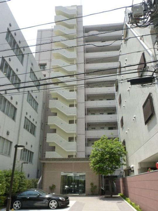 秀和溜池山王レジデンスの外観