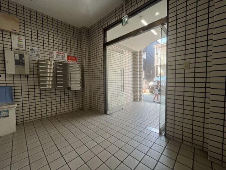 シャンボール今里II番館の地図