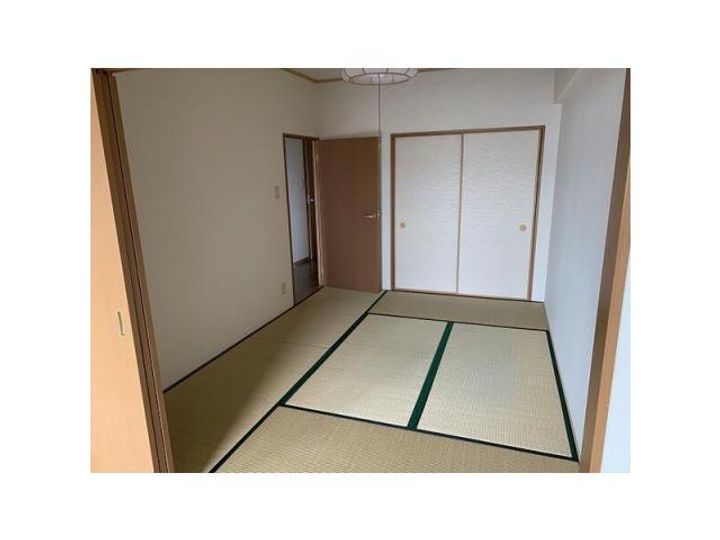 岐阜県多治見市太平町6(マンション)の賃貸物件の居間