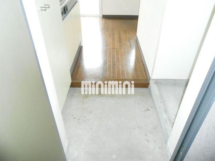 第2池場ハウスの玄関