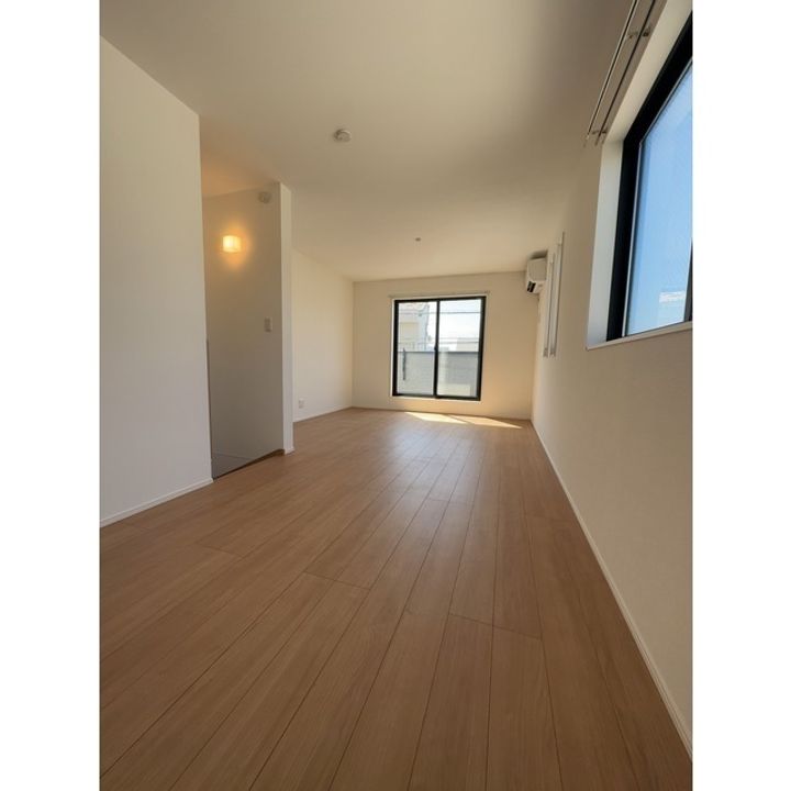 東京都杉並区上荻4(一戸建)の賃貸物件の居間