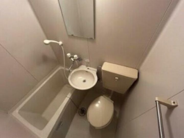 フラットウエストIの風呂