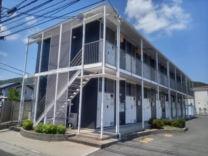 レオパレスプレミール一宮の外観