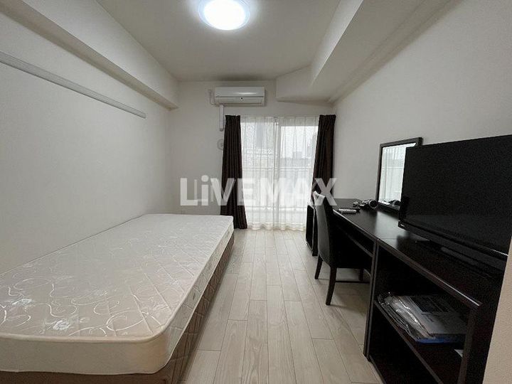 プレサンス名古屋STATIONサティナの居間