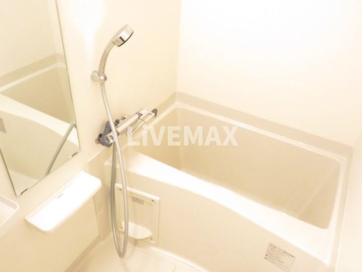 プレサンス名古屋STATIONサティナの風呂