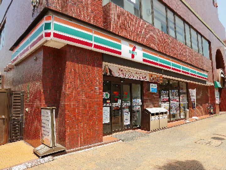 堺町センタービルの周辺