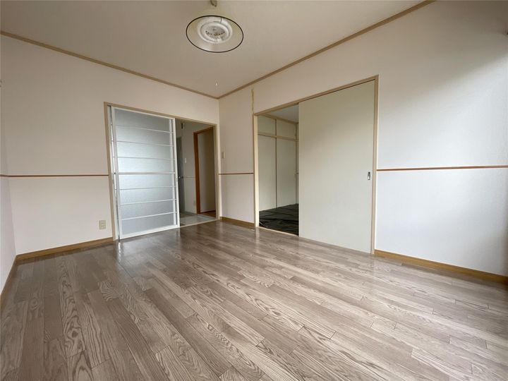 シャトレ本宮の居間