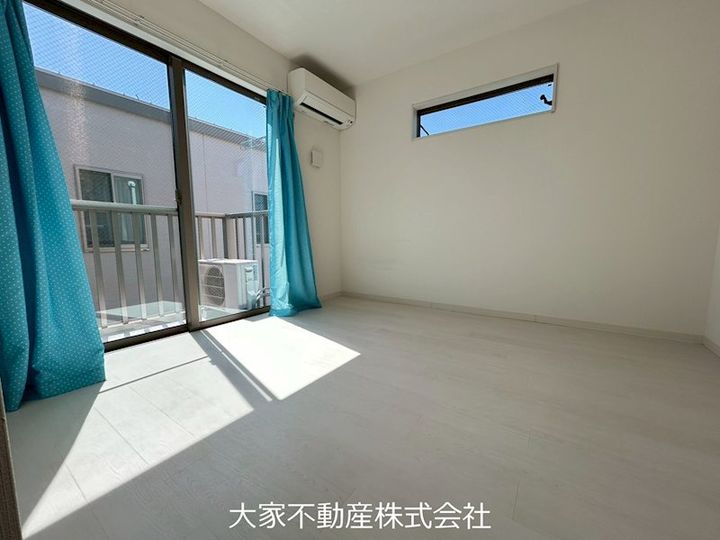 lux今津Aの居間