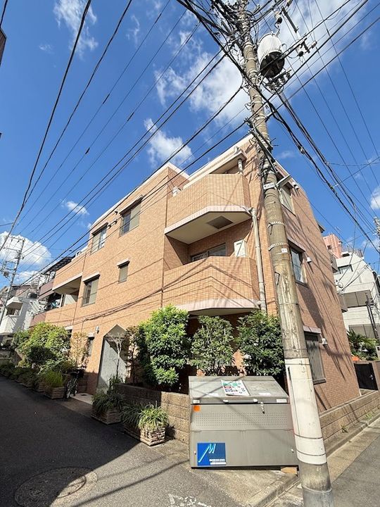 アヴィターレ目黒の外観
