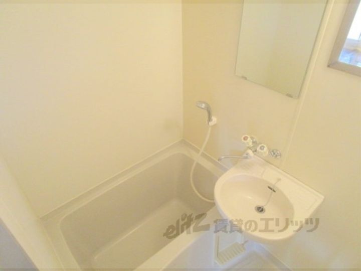 アパートひいらぎの風呂