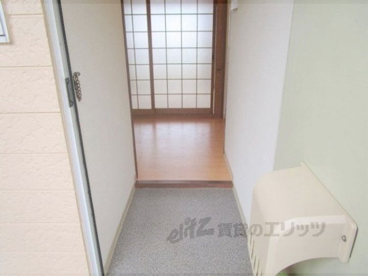 アパートひいらぎの玄関