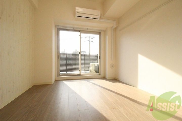 エステムコート神戸グランスタイルの居間