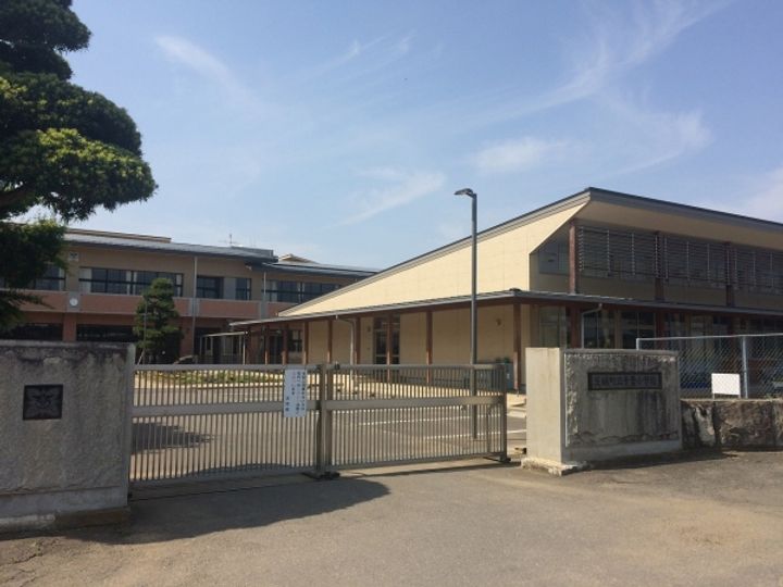 CASA ALBA B棟の周辺
