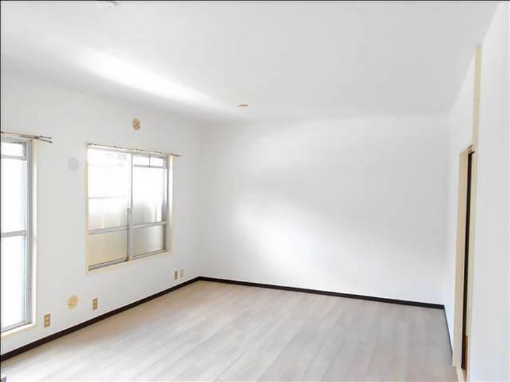 コーポサンシャインの居間